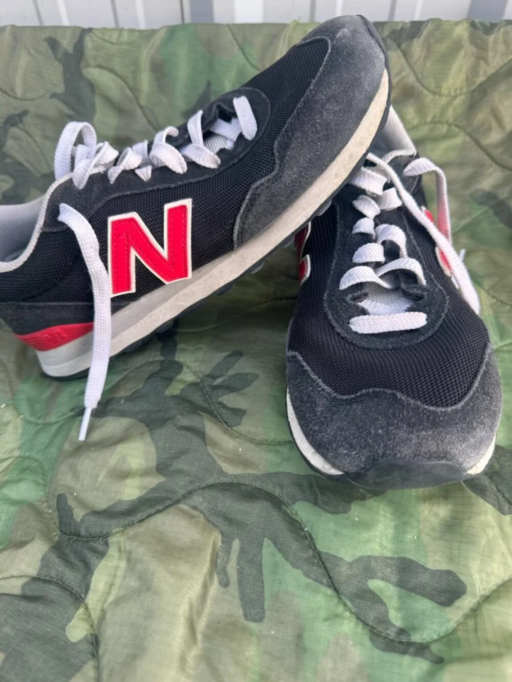 New Balance Sneakers - Black/Red, Mens 10